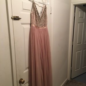 Avery dress in blush. Size 8. NEVER BEEN WORN.